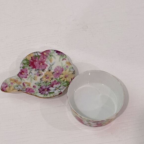 Vintage Floral Tea Strainer Porcelain 2 Piece Set with Gold Accents - Picture 6 of 10